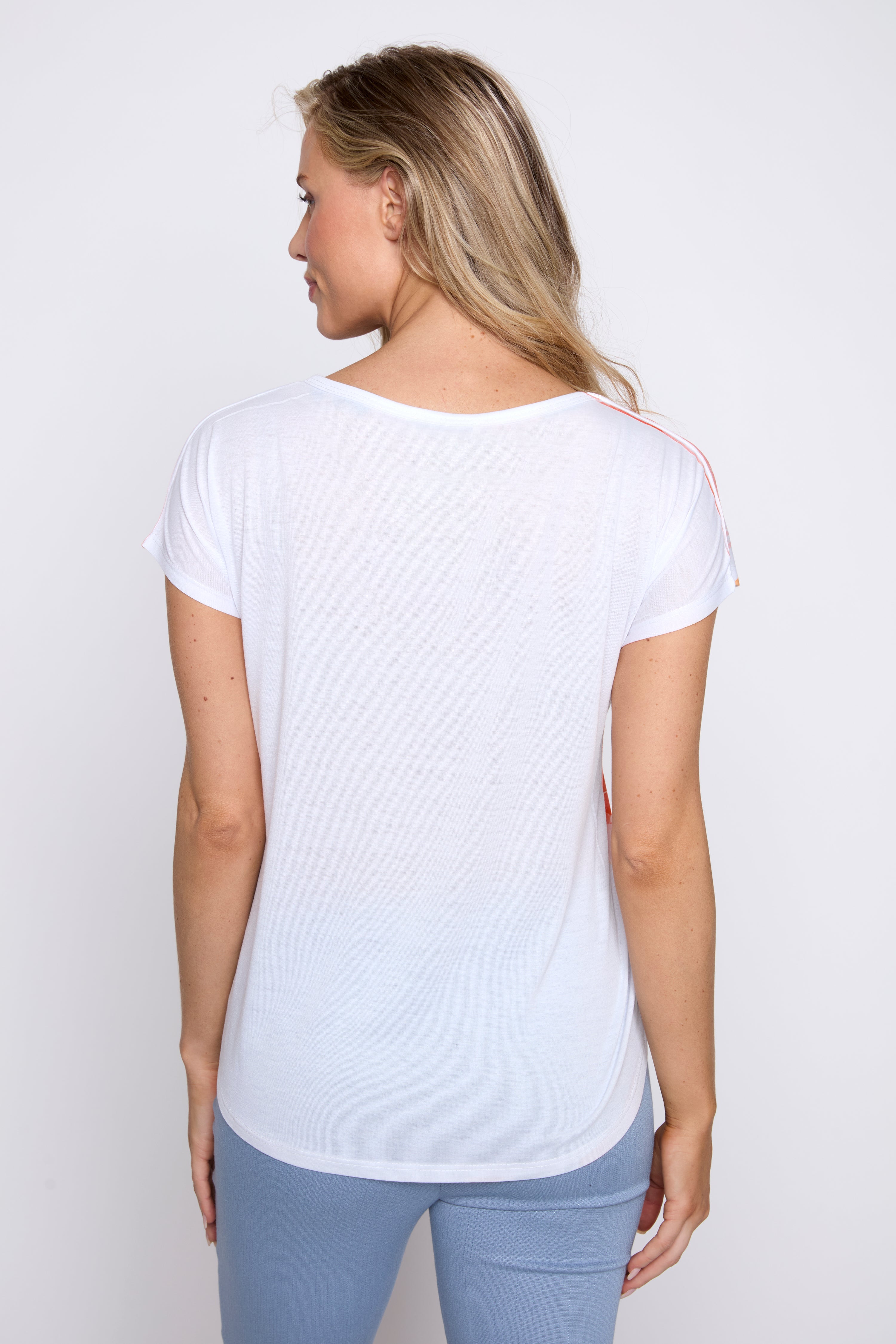 Le t-shirt imprimé fleuri