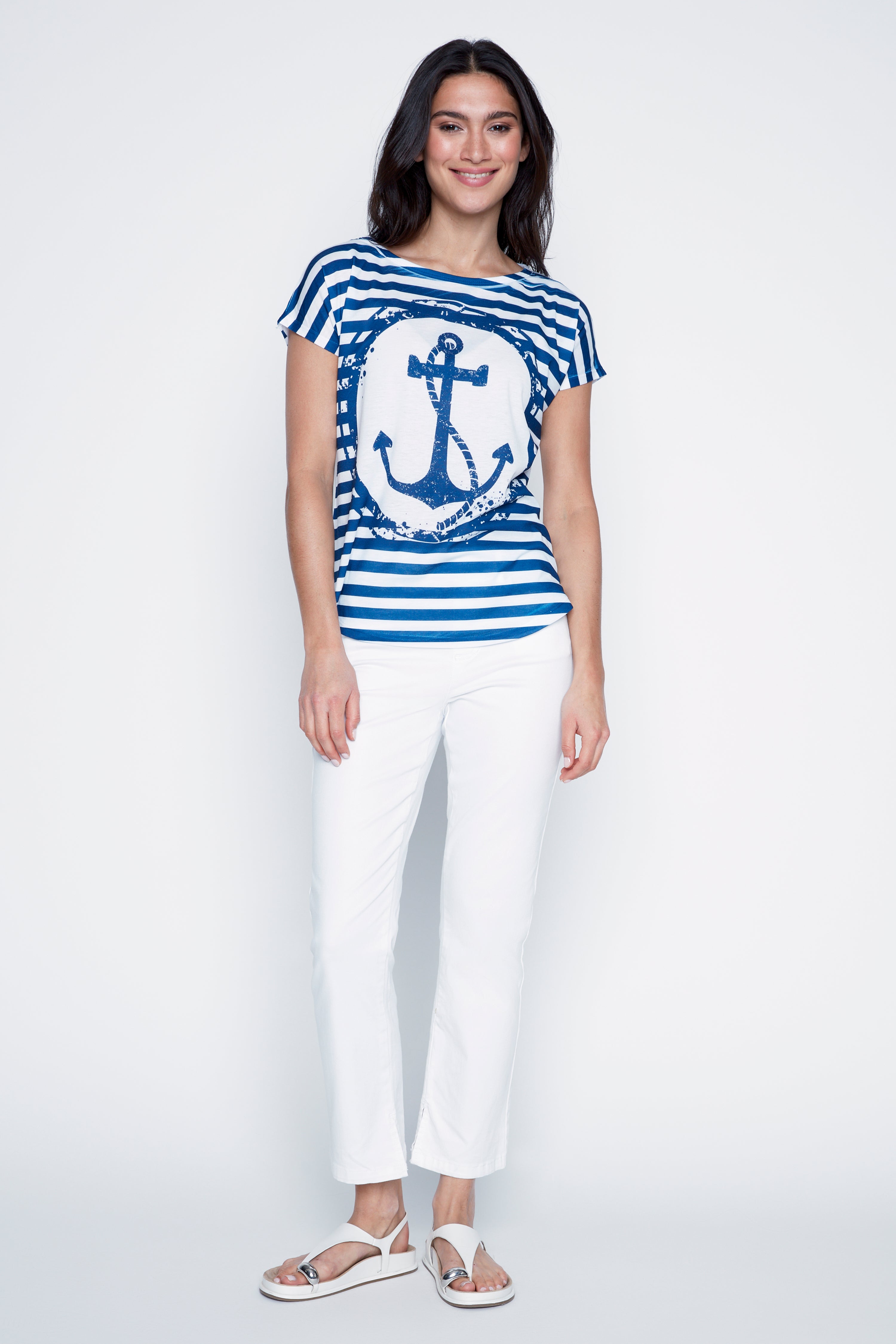 Le t-shirt à rayures et imprimé ancre