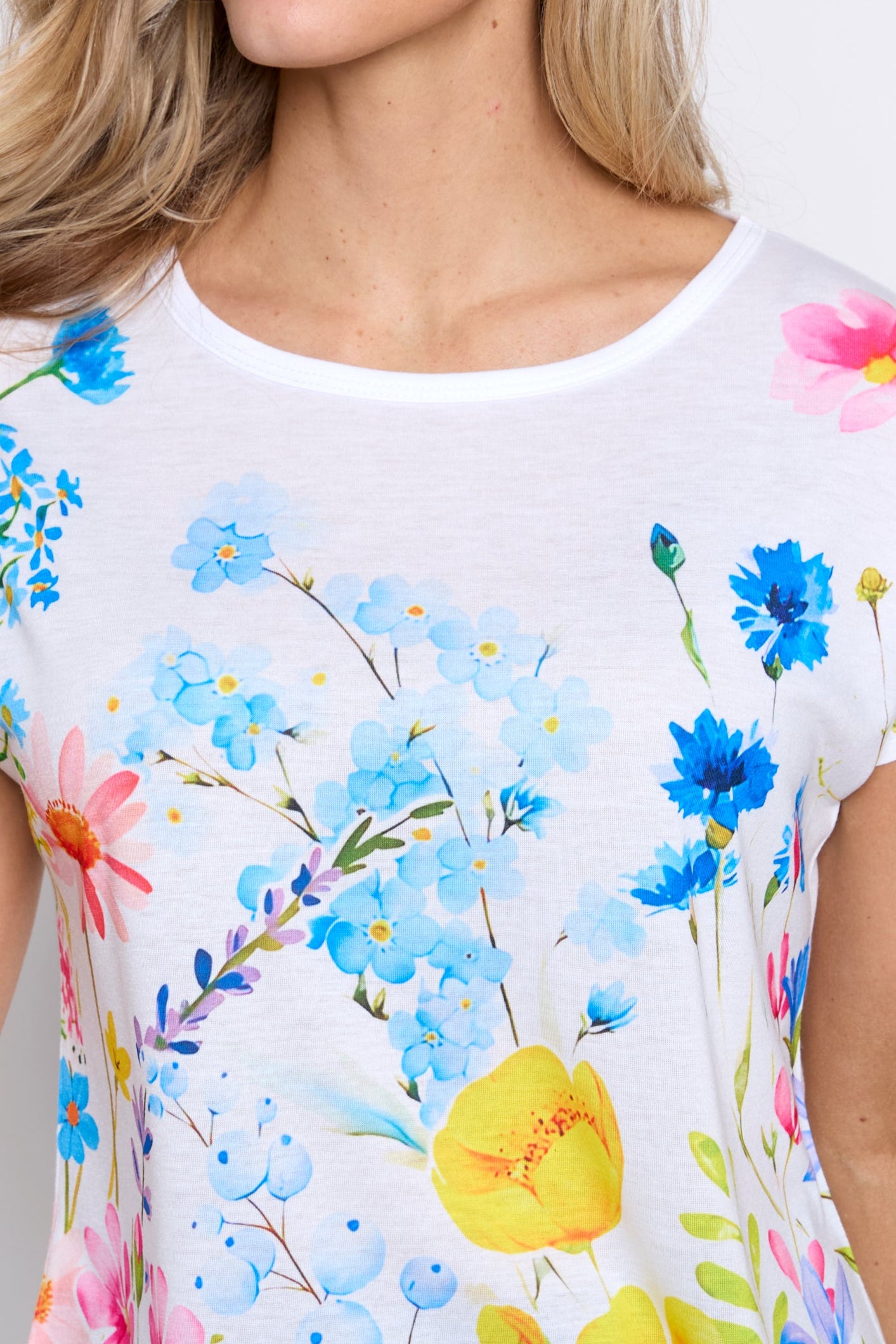 Le t-shirt à motif mini imprimé floral