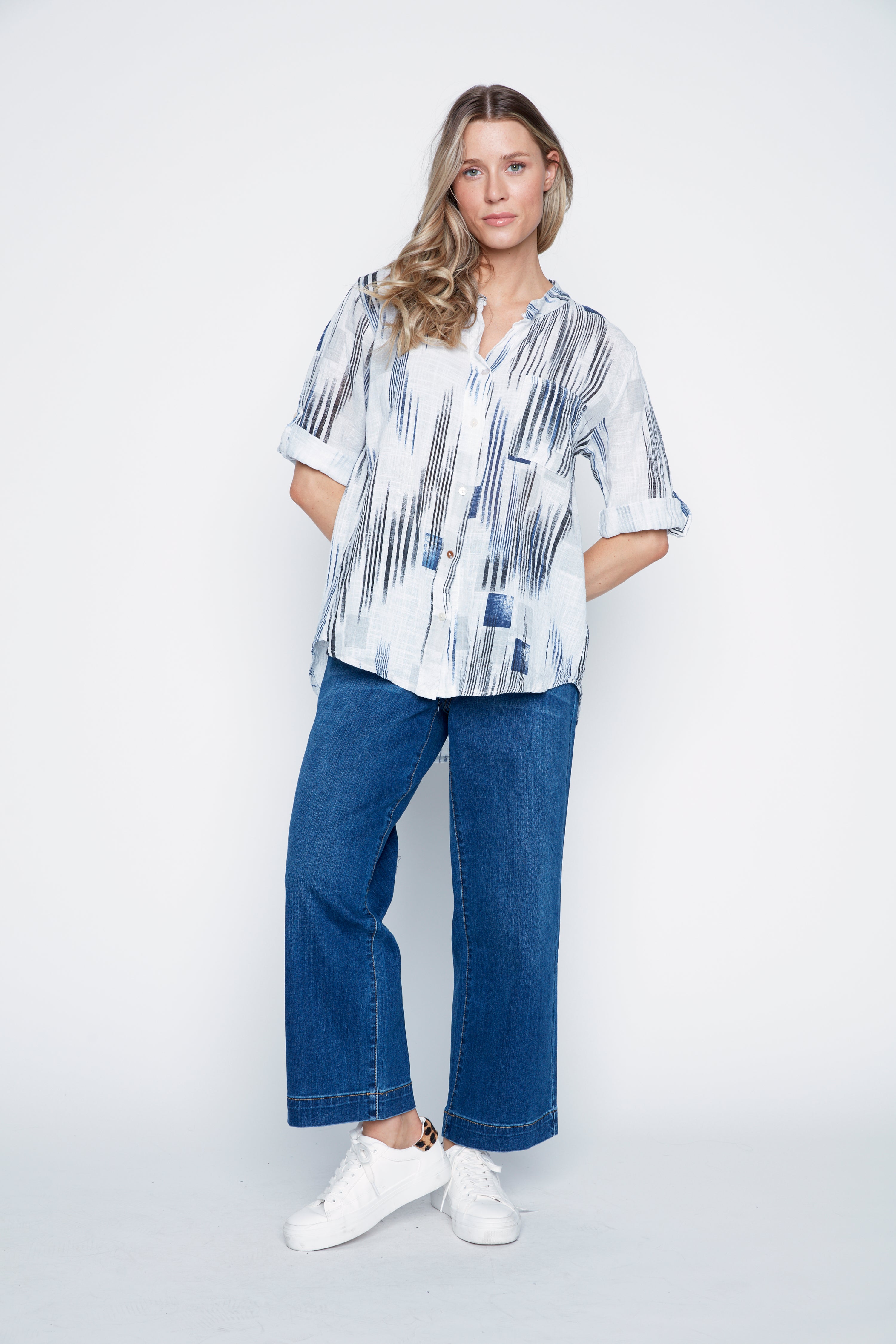Abstract lines print cotton gauze blouse