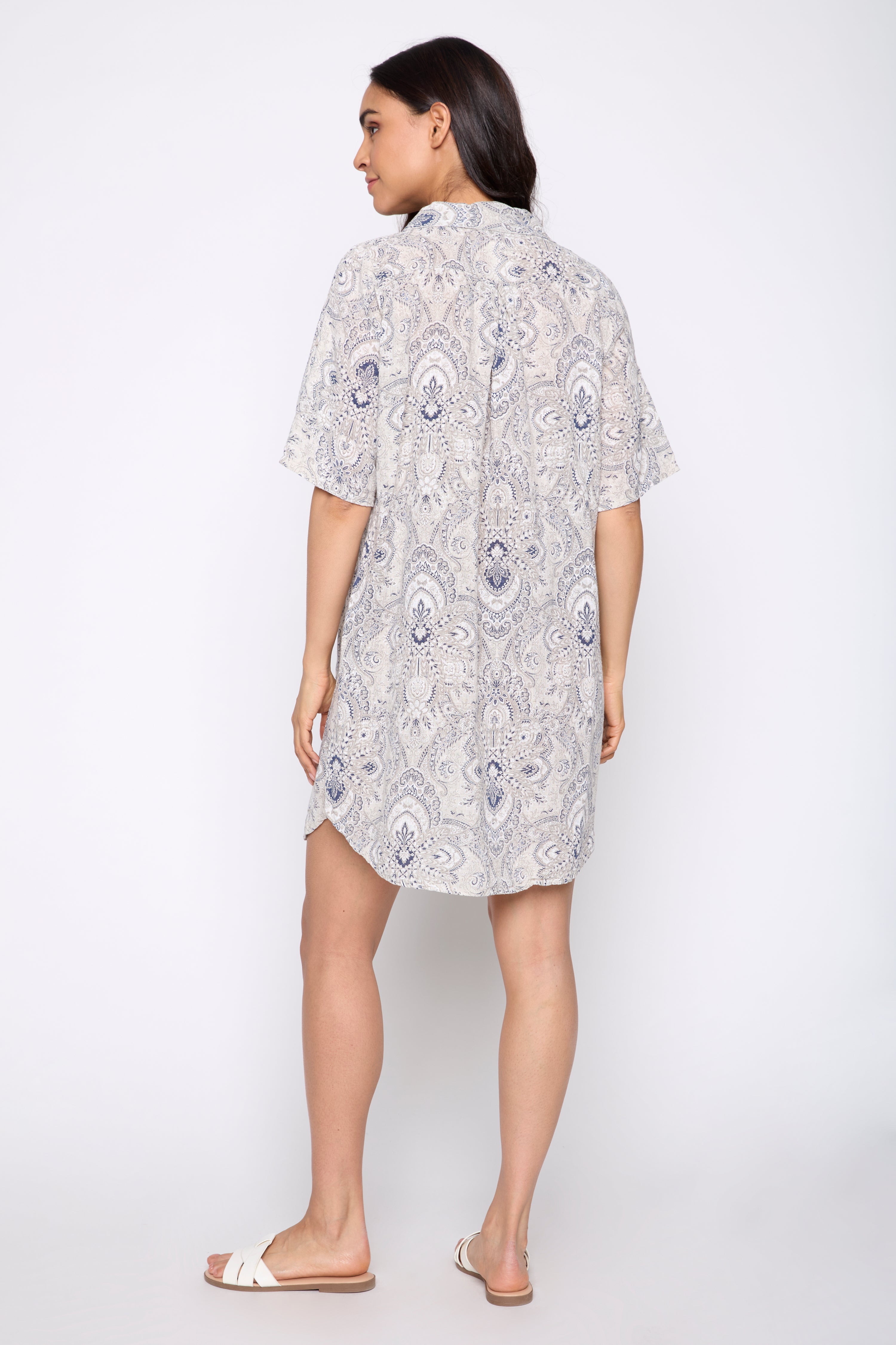 La robe en gaze de coton à imprimé fleuri