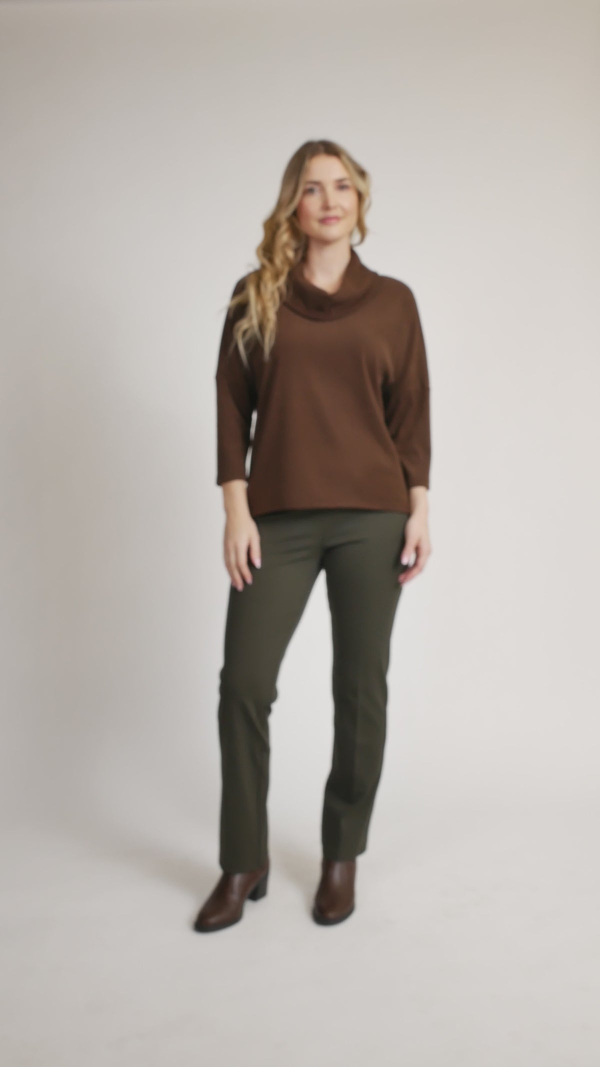 #Color_BROWN