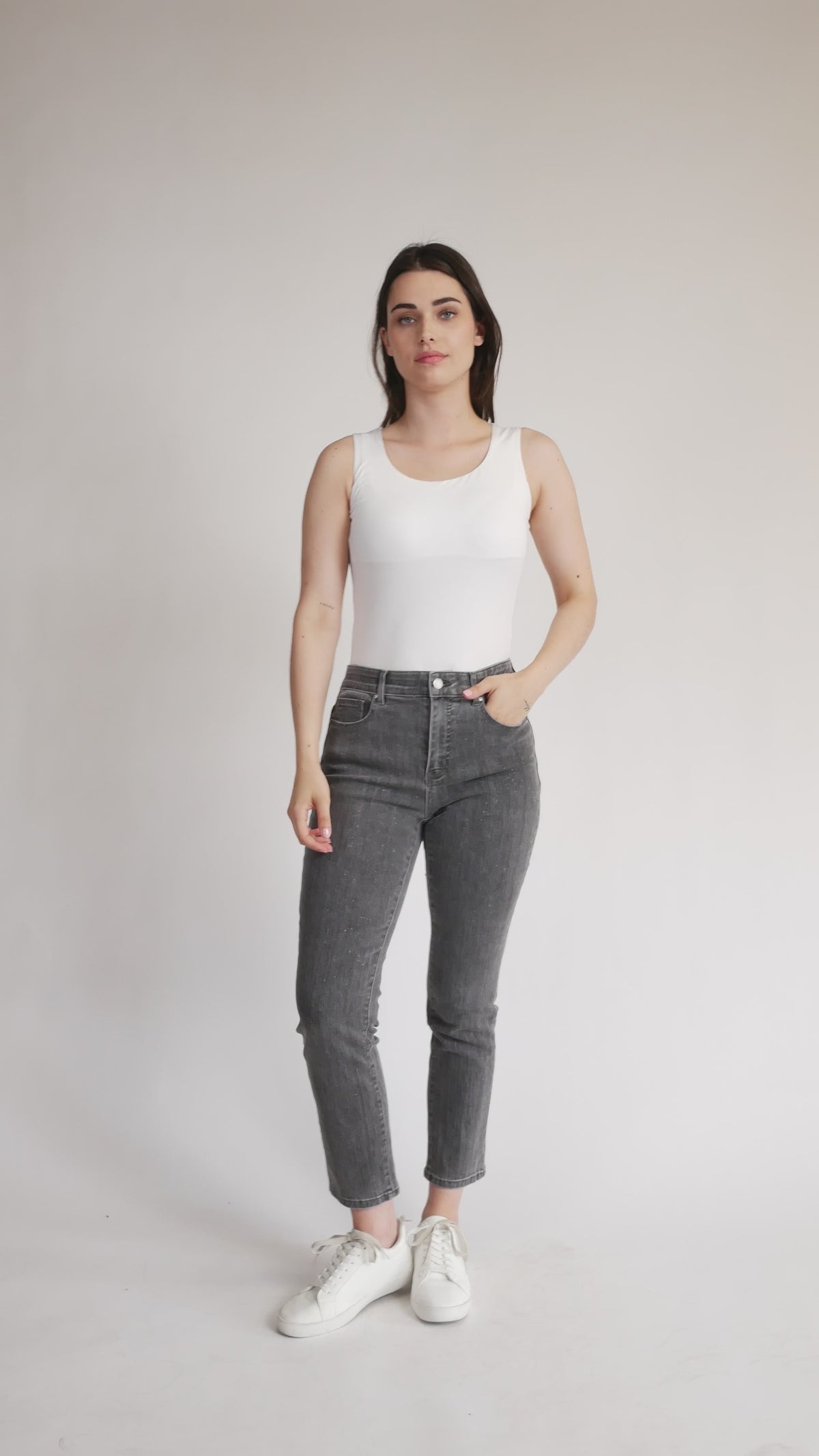 #Color_GREY