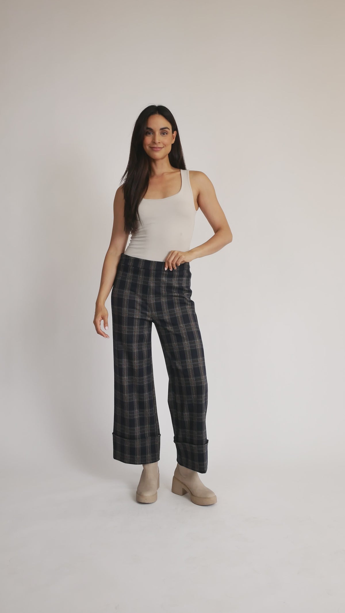 Cuffed Wide Leg PDR Pant in navy multi video